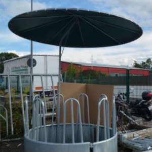 Râtelier à foin rond de 1m70 avec toit pivotant