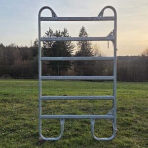 Barrière équin et bovin de 1m de largeur par 1m60 de hauteur du sol à la dernière traverse horizontale