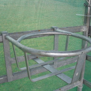 Porte seau rond pour barrière