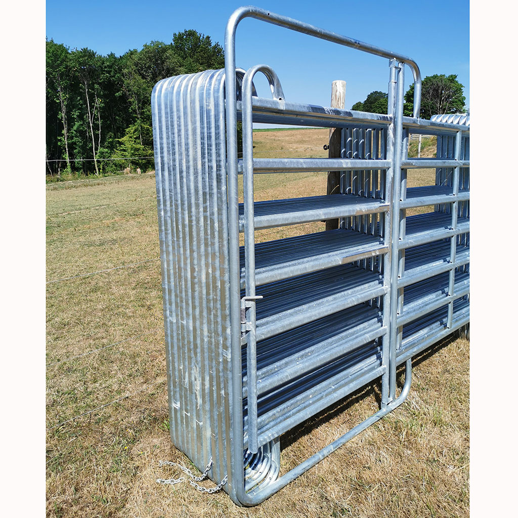 Parc de contention Enclos Paddock Box barrière Texas Panel. 14 Barrières de 3m x 1m80 de haut + 1 barrière porte. Livré avec chainettes et manilles de fixation Acier galvanisé à chaud Tube ovale de 50x30x1.5mm