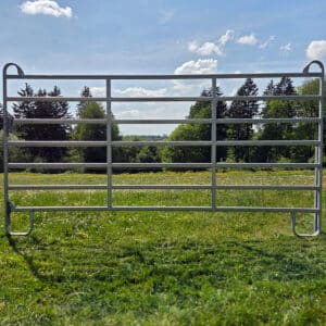 Barrière Panel Texas bovin et équin de 3m60 x 1m80 de haut. Mobile et déplaçable, fixation par chainettes. Réalisé en acier galvanisé à chaud. Tube ovale de 50x30x1.5 mm