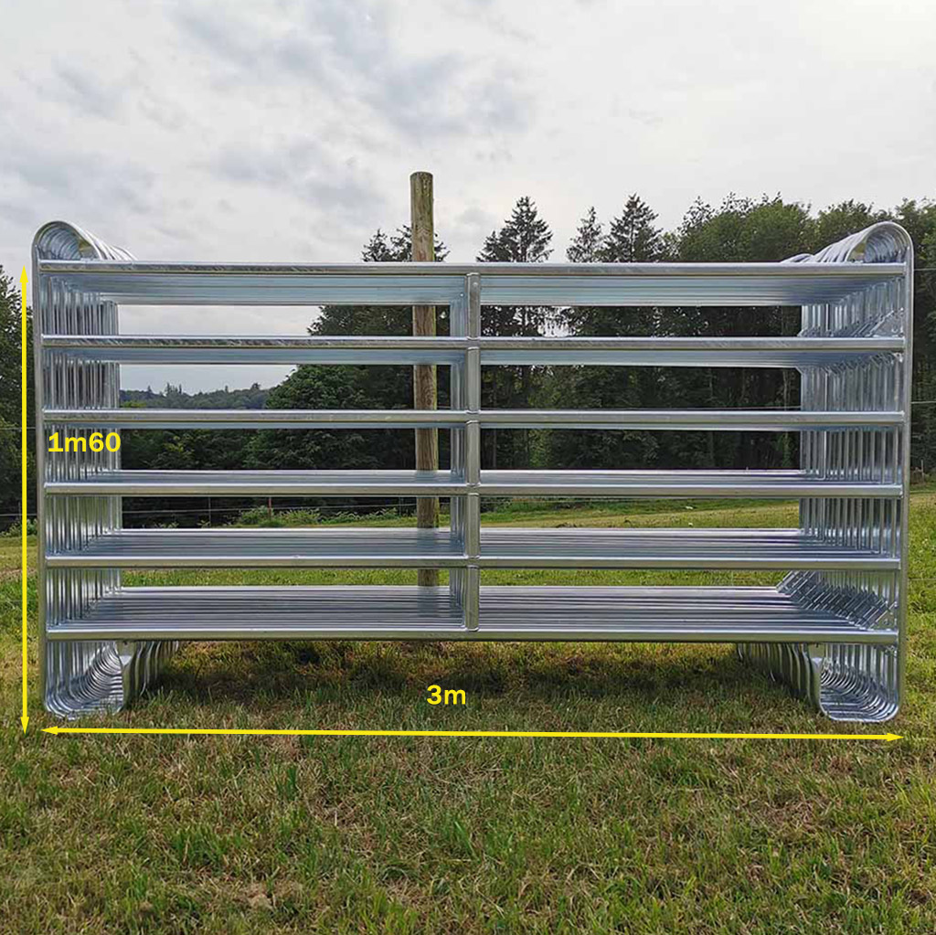 Parc de contention équins ou bovins composé de 18 barrières de 3m x 1m60 de haut. Réalisé en acier galvanisé à chaud. Tube ovale de 50x30x1,5mm Chainettes et manilles de fixation comprises